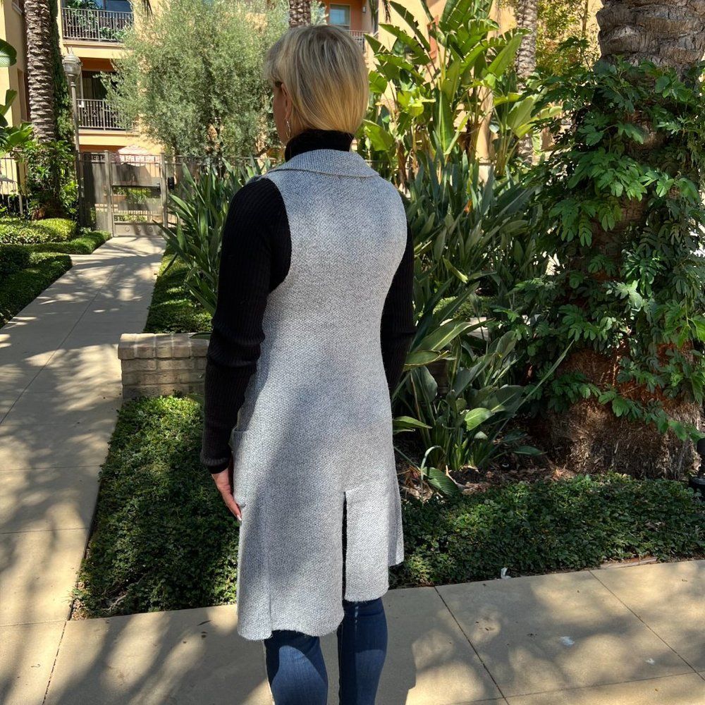 Long Sweater Vest Heather Gray Grey Open Front Pockets Cozy Soft Sleeveless - Picture 4 of 5